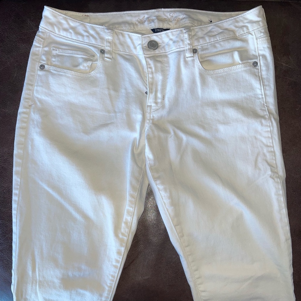White American eagle skinny white jeans